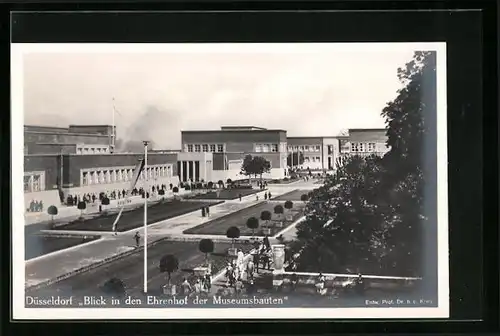 AK Düsseldorf, Grosse Ausstellung 1926, Blick in den Ehrenhof der Museumsbauten