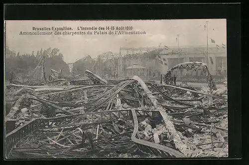 AK Brüssel, Exposition 1910, Amoncellement des charpentes du Palais de l'Alimentation