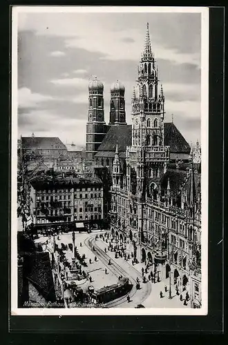 AK München, Rathaus und Frauenkirche, Strassenbahn