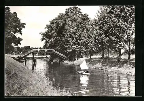 AK Flecken Zechlin /Neuruppin, Einfahrt in den Schwarzen See mit Brücke