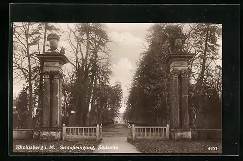 AK Rheinsberg i. M., Schlosseingang - Südseite