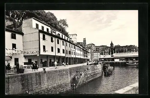 AK San Sebastian, Puerto y borrio pesquero