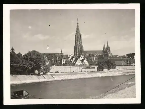 3 Fotografien unbekannter Fotograf, Ansicht Ulm / Donau, Strassenansicht, Ulmer Münster, Rathaus