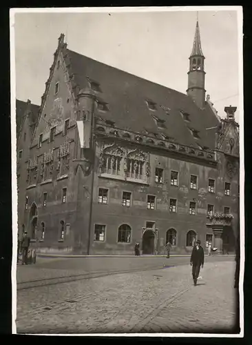 3 Fotografien unbekannter Fotograf, Ansicht Ulm / Donau, Strassenansicht, Ulmer Münster, Rathaus