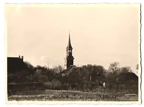 11 Fotografien unbekannter Fotograf, Ansicht Lunden, Bahnhof, Kirche, Hafeneinfahrt, verschiedene Ortsansichten