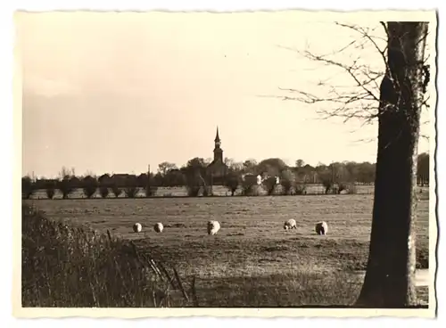 11 Fotografien unbekannter Fotograf, Ansicht Lunden, Bahnhof, Kirche, Hafeneinfahrt, verschiedene Ortsansichten