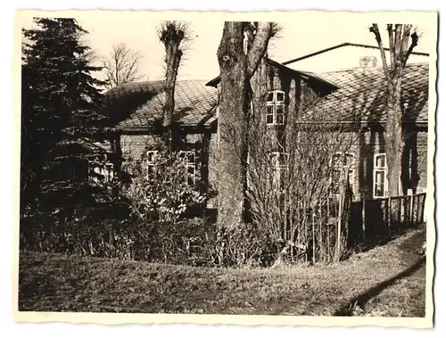 11 Fotografien unbekannter Fotograf, Ansicht Lunden, Bahnhof, Kirche, Hafeneinfahrt, verschiedene Ortsansichten