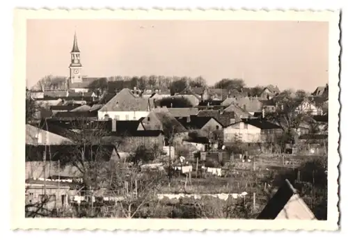 16 Fotografien unbekannter Fotograf, Ansicht Lunden, Ortsansichten, Strassenansichten, Gehöft, Eisenbahn am Ortsrand