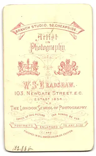 Fotografie W. S. Bradshaw, London-EC, 103, Newgate Street, Junger Herr im Anzug mit Schnurrbart