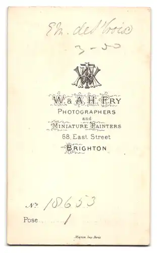 Fotografie W. & A. H. Fry, Brighton, 68. East Street, Herr im Anzug mit Seitenscheitel