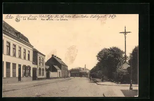 AK La Basse, Rue de Lille - Le Calvaire