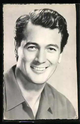 AK Schauspieler Rock Hudson mit pomadisierten Haaren