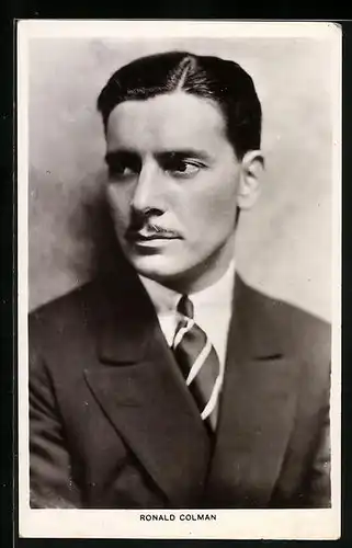 AK Schauspieler Ronald Colman mit enstem Blick