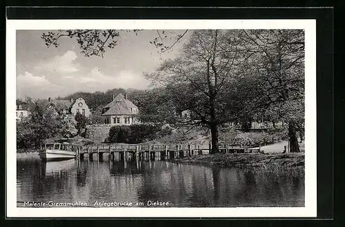 AK Malente-Gremsmühlen, Anlegebrücke am Dieksee