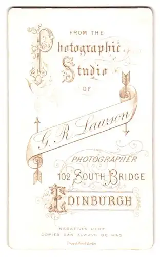 Fotografie G. R. Lawson, Edinburgh, 102. South Bridge, Junger Mann im Halbprofil mit gestreifter Krawatte