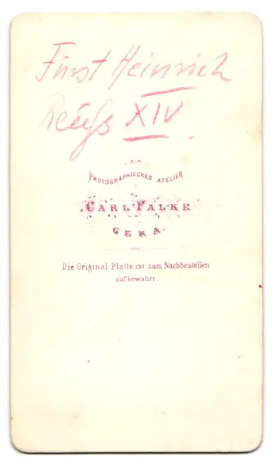 Fotografie Carl Falke, Gera, Portrait Fürst Heinrich XIV. von Reuss (jüngere Linie) 1