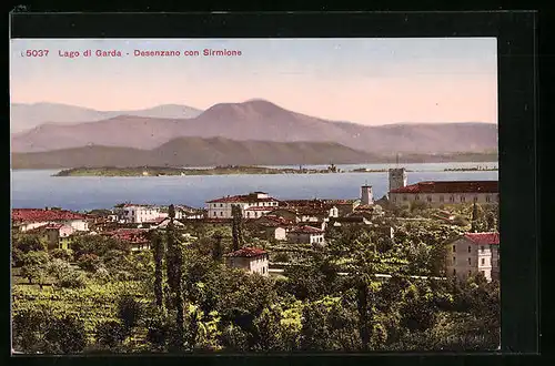 AK Desenzano /Lago di Garda, Blick über den Ort mit Sirmione