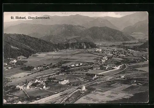 AK St. Michael, Ortsansicht mit Bergpanorama aus der Vogelschau