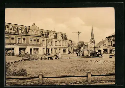 AK Torgelow, Clara-Zetkin-Strasse mit Kaufhaus