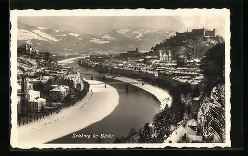 AK Salzburg, Ortsansicht aus der Vogelschau im Winter