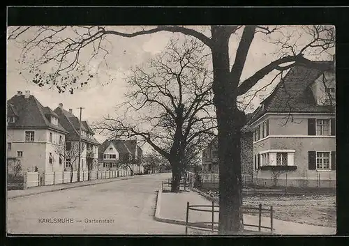 AK Karlsruhe, Strassenpartie in der Gartenstadt