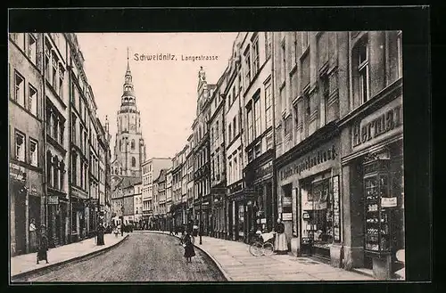 AK Schweidnitz, Langestrasse mit Geschäften