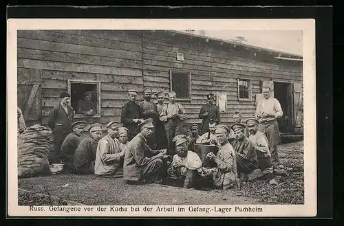 AK Puchheim, Russische Kriegsgefangene im Lager Puchheim bei der Arbeit vor der Küche