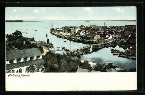 AK Eckernförde, Blick auf die Stadt und die hölzerne Brücke