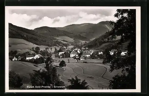 AK Ober-Prechtal i. Schwarzwald, Talblick mit der Ortschaft