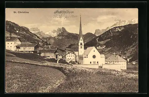 AK St. Christina, auf dem Feld an der Kirche