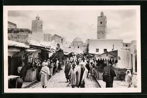 AK Kairouan, Une rue, auf dem Wochenmarkt
