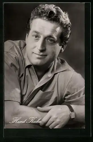 AK Schauspieler Horst Kube charmant im Freizeithemd