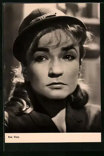 AK Schauspielerin Eva Vass mit Hut