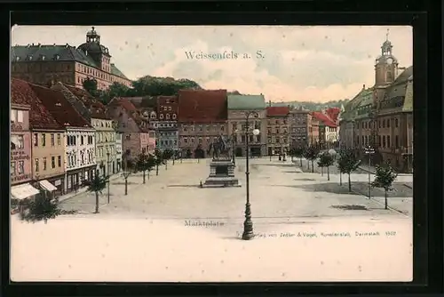 AK Weissenfels a. S., Marktplatz mit Handlung und Denkmal