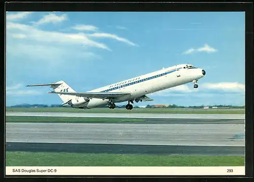 AK Flugzeug Douglas Super DC-9 der SAS beim Start