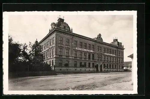 AK Jaromerice n. Rokytnou, Brezinova skola