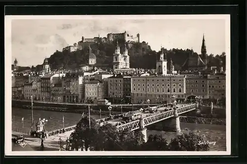 AK Salzach, Altstadt und Staatsbrücke mit Strassenbahn