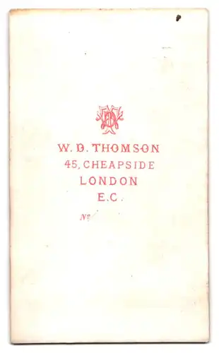 Fotografie W. D. Thomson, London E. C., 45. Cheapside, Herr in dunkler Jacke mit vollem Kinnbart