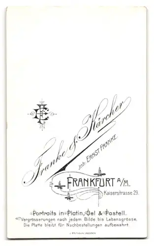 Fotografie Franke & Kärcher, Frankfurt a. M., Kaiserstr. 29, Junge Dame in modischer Kleidung