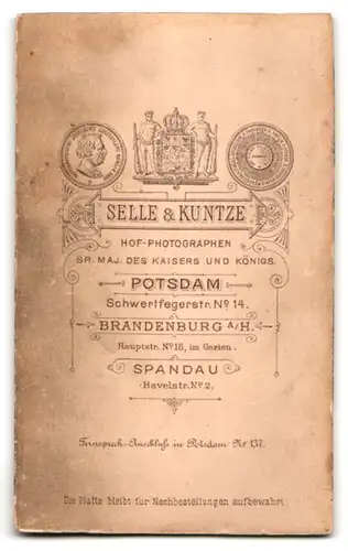 Fotografie Selle & Kuntze, Potsdam, Schwertfegerstr. 14, Junge Dame mit zeitgenössischer Frisur