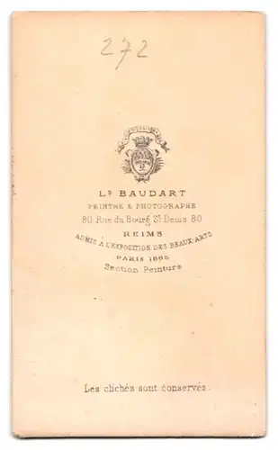 Fotografie L. Baudart, Reims, 80 Rue du Bourg St. Denis, kleines Mädchen mit Haarreif im Sonntagskleid