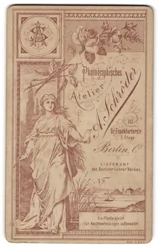 Fotografie A. Schröder, Berlin, Gr. Frankfurterstr. 117, Kunstmalerin mit Pinsel, Rosen & Initialen, Rückseitig Portrait