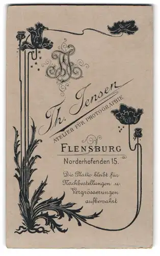 Fotografie Th. Jensen, Flensburg, Norderhofenden 15, Blume mit Blüten, Initialen, Rückseitig hübsche Damen