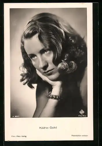 AK Schauspielerin Käthe Gold mit Blick nach oben