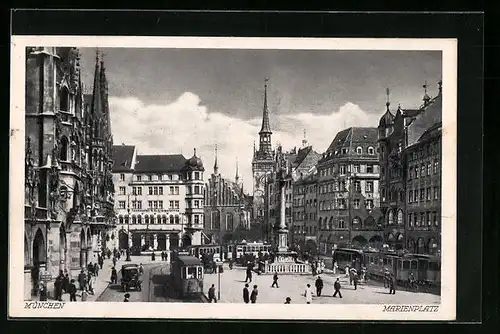 AK München, Marienplatz mit Strassenbahnen