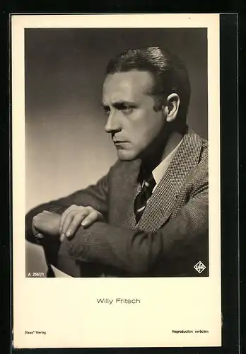 AK Schauspieler Willy Fritsch ernst blickend