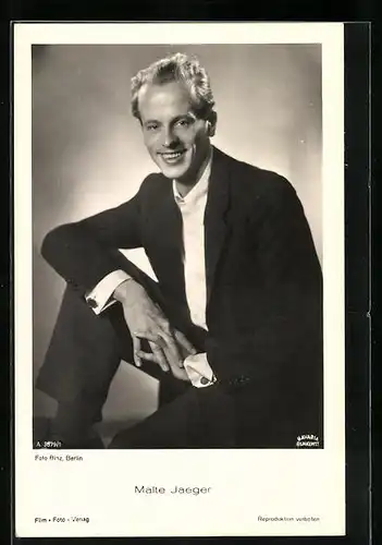 AK Schauspieler Malte Jaeger mit Manschettenknöpfen