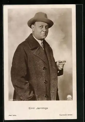 AK Schauspieler Emil Jannings mit Hut und Zigarette
