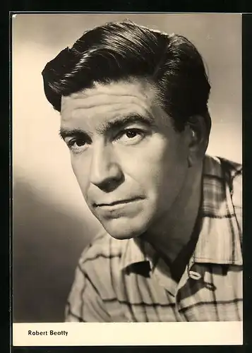 AK Schauspieler Robert Beatty in Im Tresor gefangen