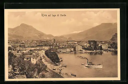 AK Riva, Ortsansicht mit dem Gardasee und Dampfer